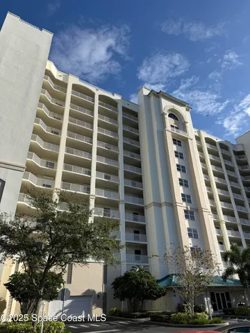 $2,400 | 5 Indian River Avenue, Unit 902, Titusville, FL 32796