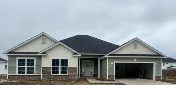 $389,300 | 186 Seashore Street, Grimesland, NC 27837