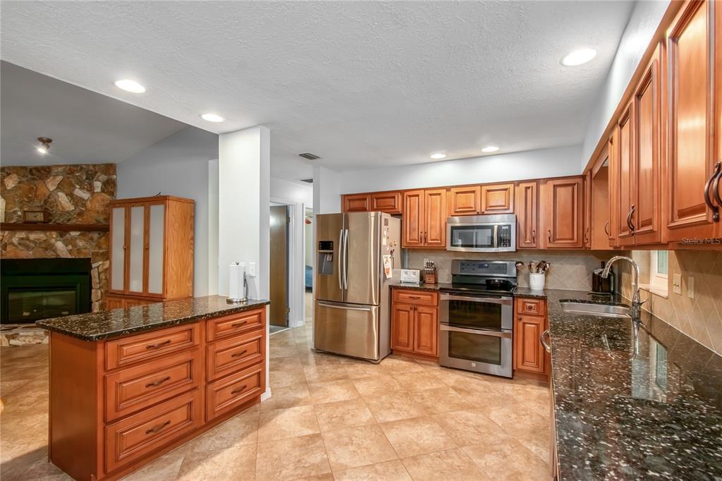 3005 Southeast 160th Ln Road Summerfield, FL 34491 - Photo 14 of 51