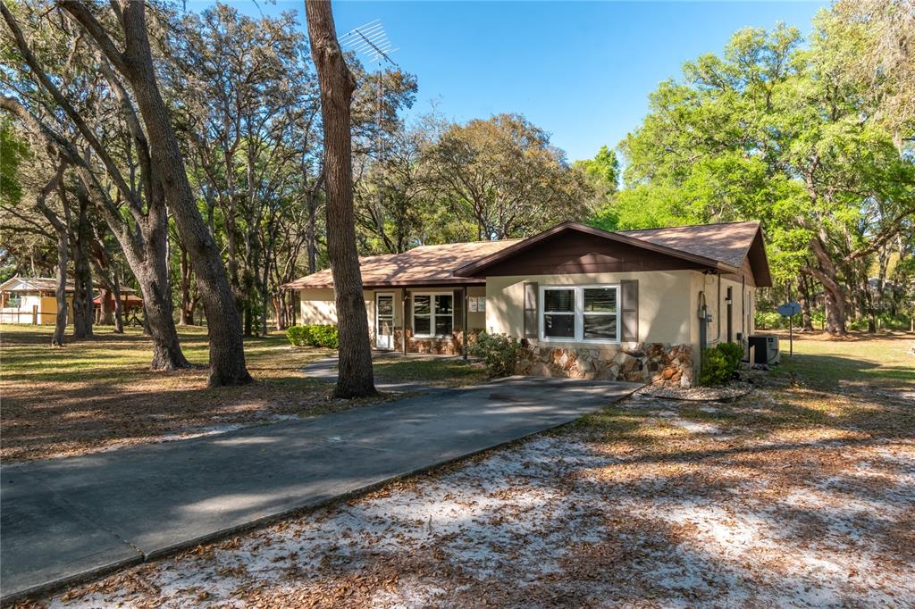 3005 Southeast 160th Ln Road Summerfield, FL 34491 - Photo 5 of 51