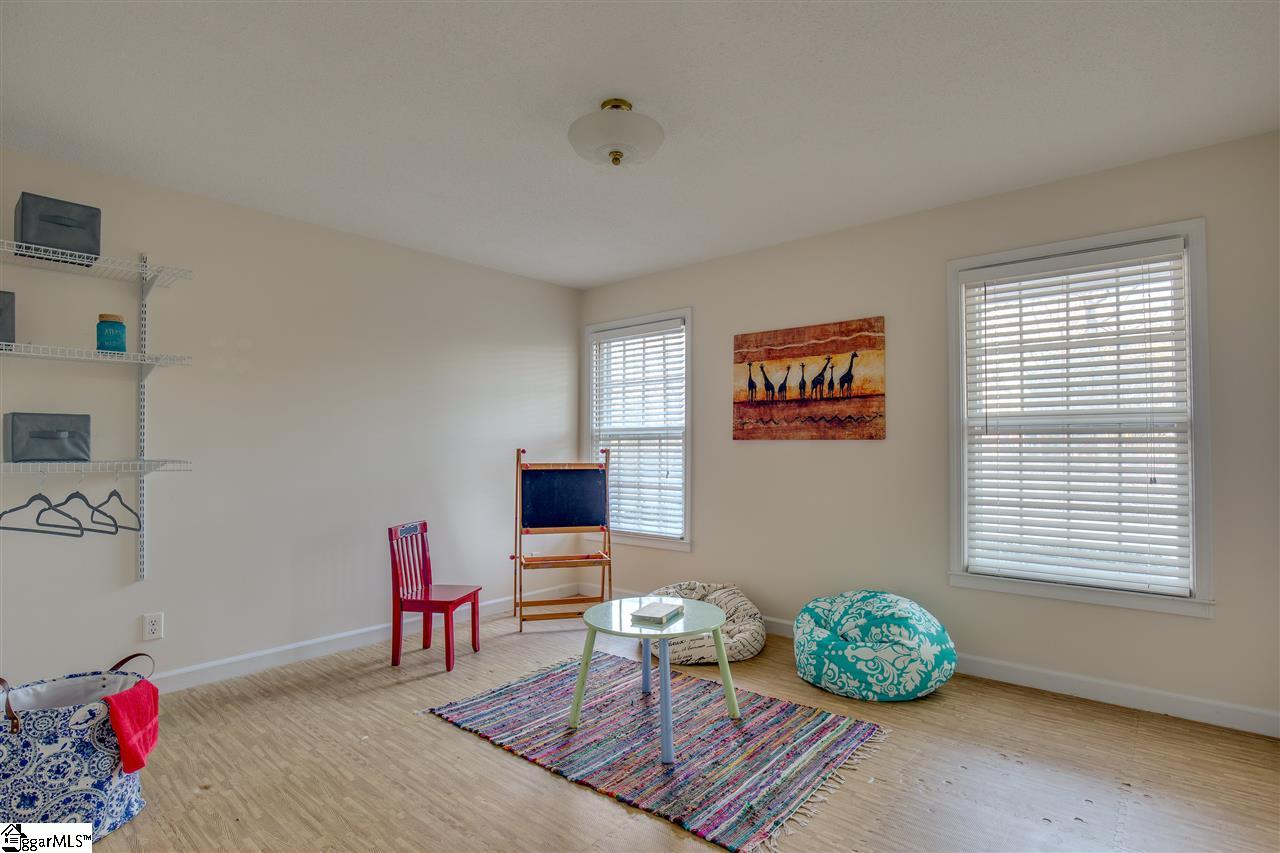 1020 Boiling Springs Road Greer, SC 29650 - Photo 12 of 34