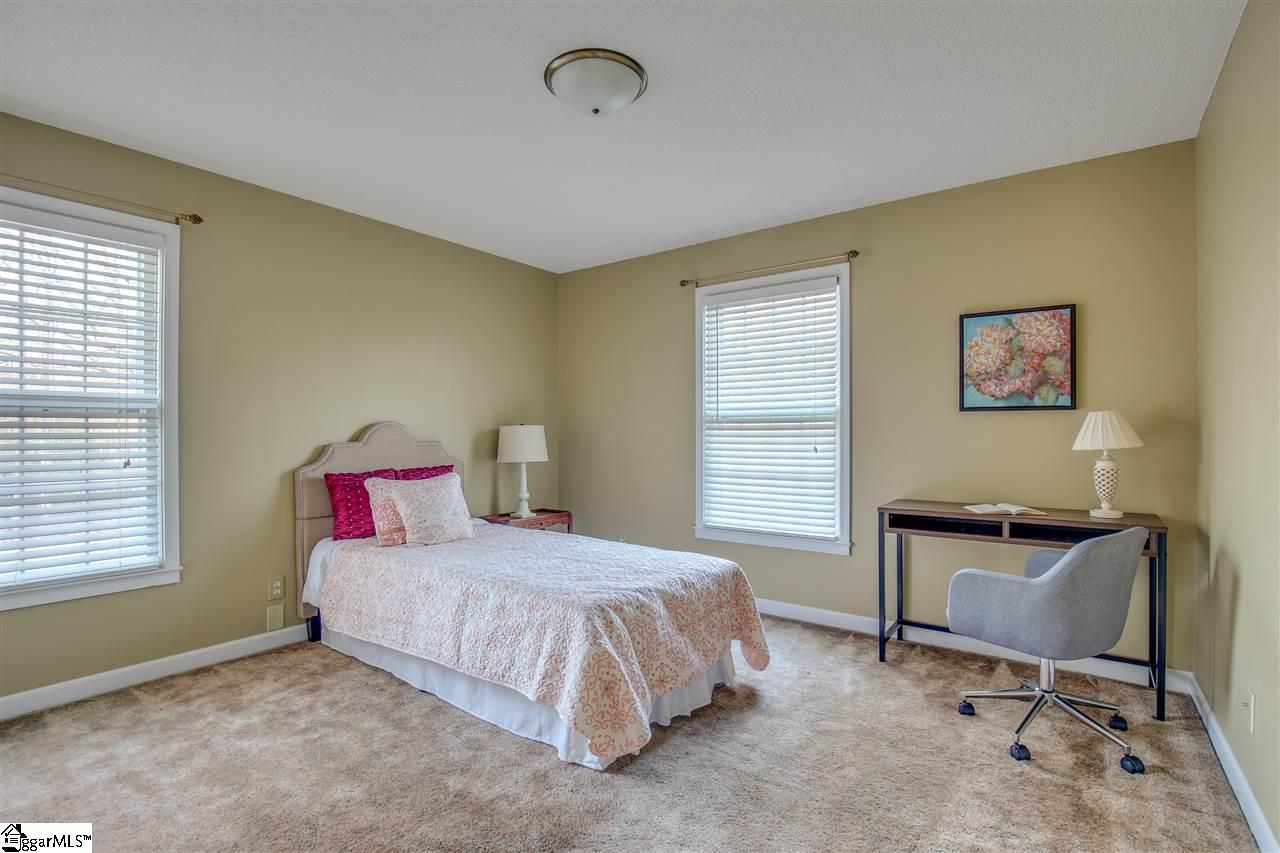 1020 Boiling Springs Road Greer, SC 29650 - Photo 13 of 34