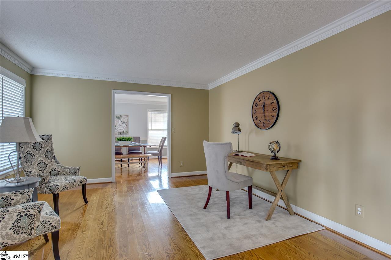 1020 Boiling Springs Road Greer, SC 29650 - Photo 3 of 34