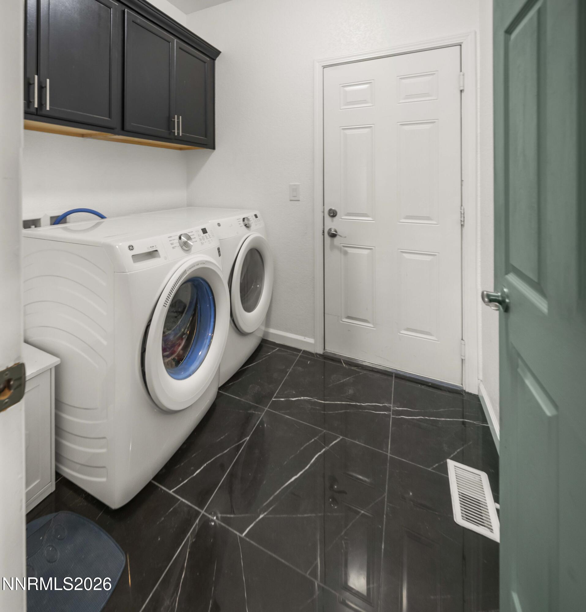 2983 North Fork Road Fernley, NV 89408 - Photo 26 of 55 laundry