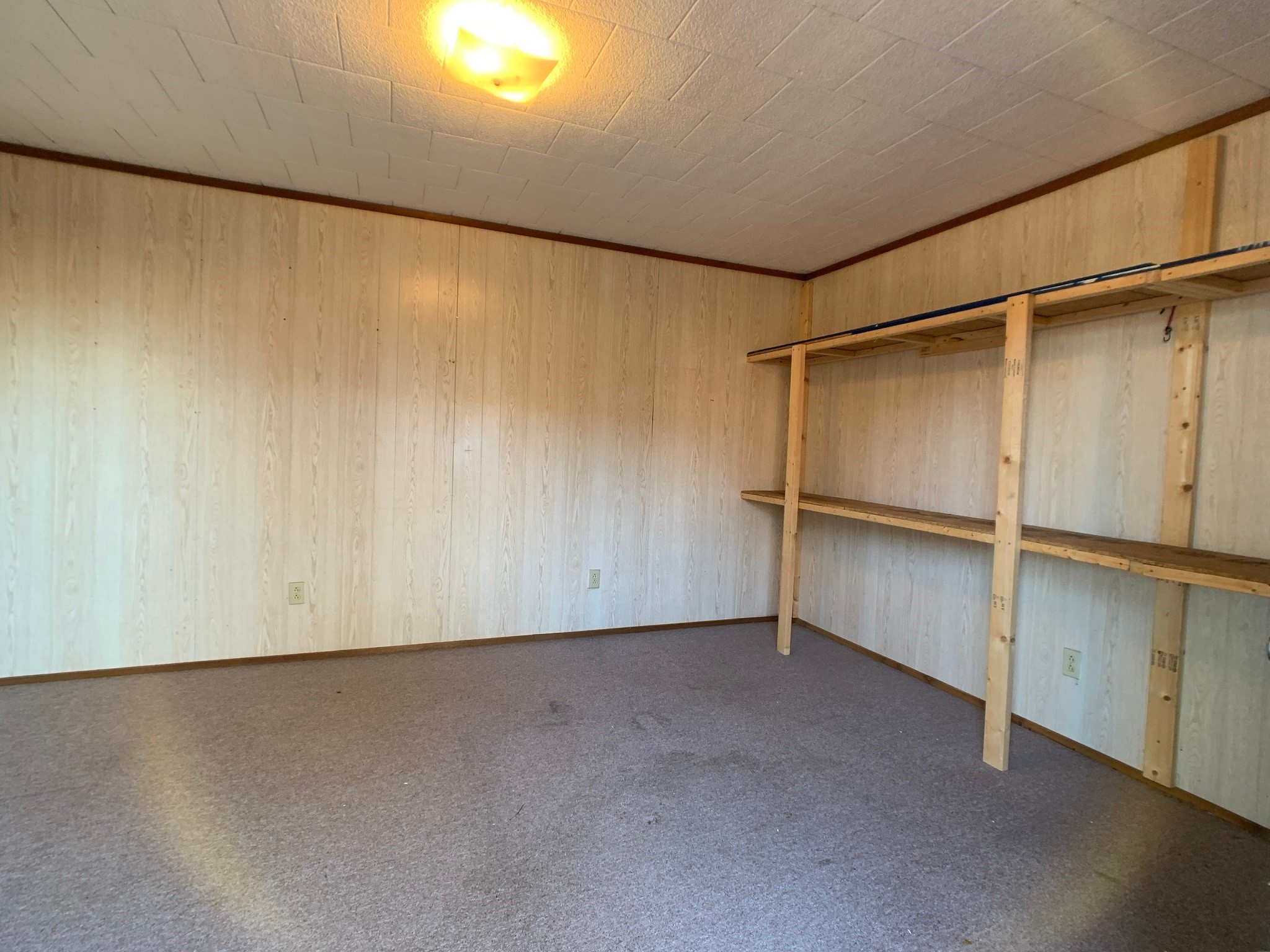 519 West Commerce Street Buffalo, TX 75831 - Photo 11 of 28 a view of an empty room