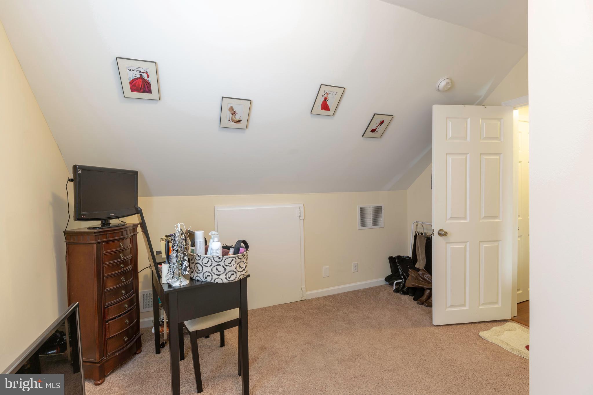 1 Twin Oaks Road Linthicum, MD 21090 - Photo 22 of 84