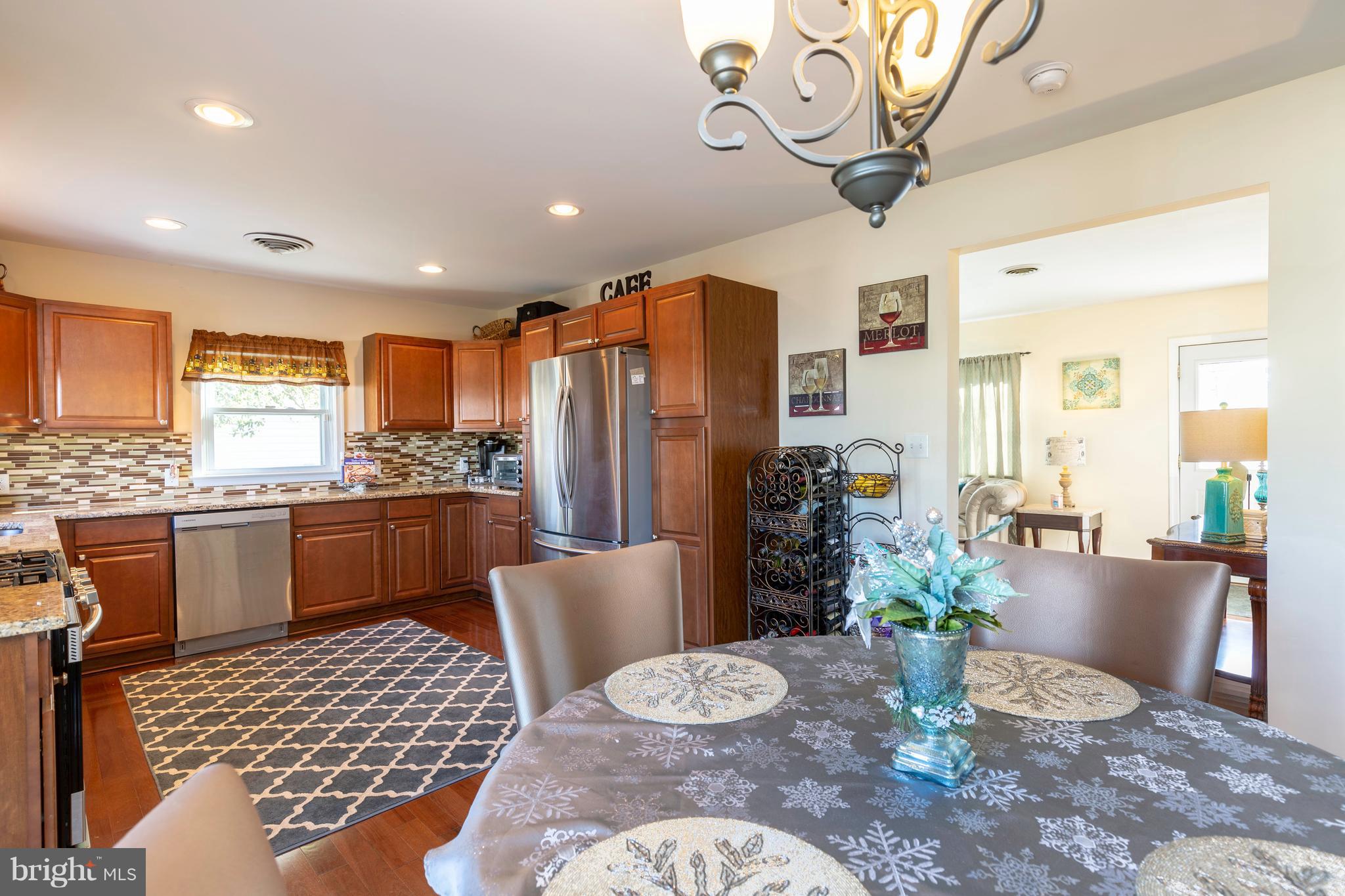 1 Twin Oaks Road Linthicum, MD 21090 - Photo 32 of 84 Spacious kitchen and eating area!
