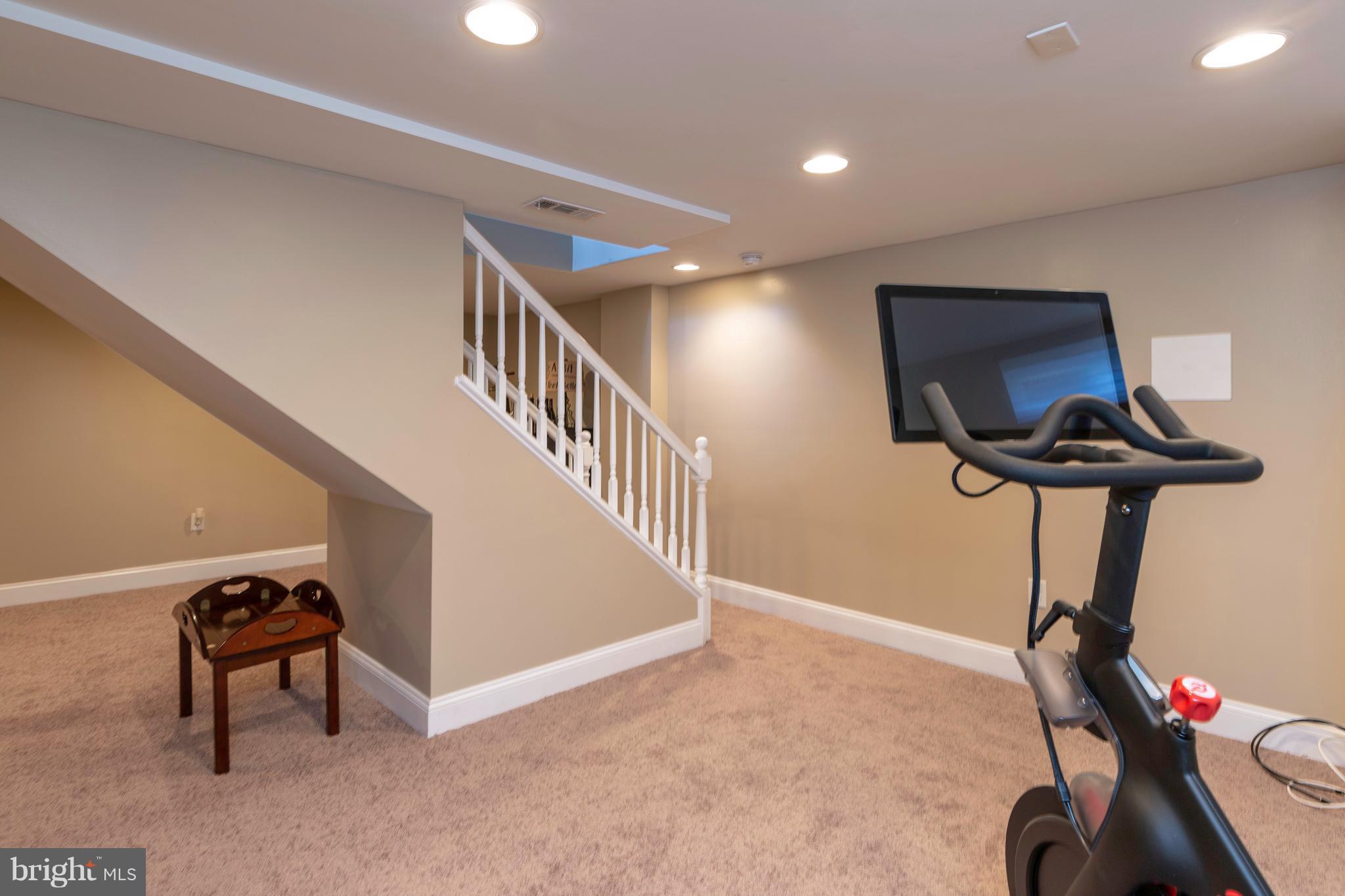 1 Twin Oaks Road Linthicum, MD 21090 - Photo 43 of 84