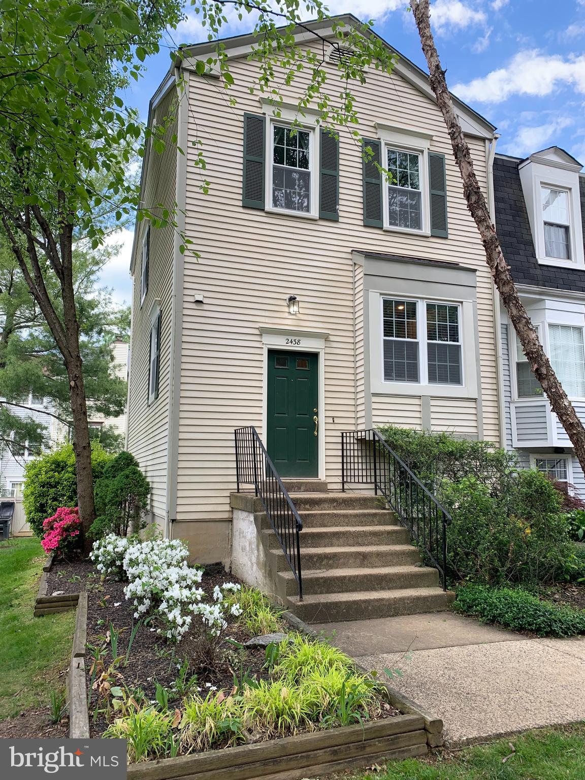 2438 Ridgehampton Court Reston, VA 20191 - Photo 43 of 47 Ready for you to move-in