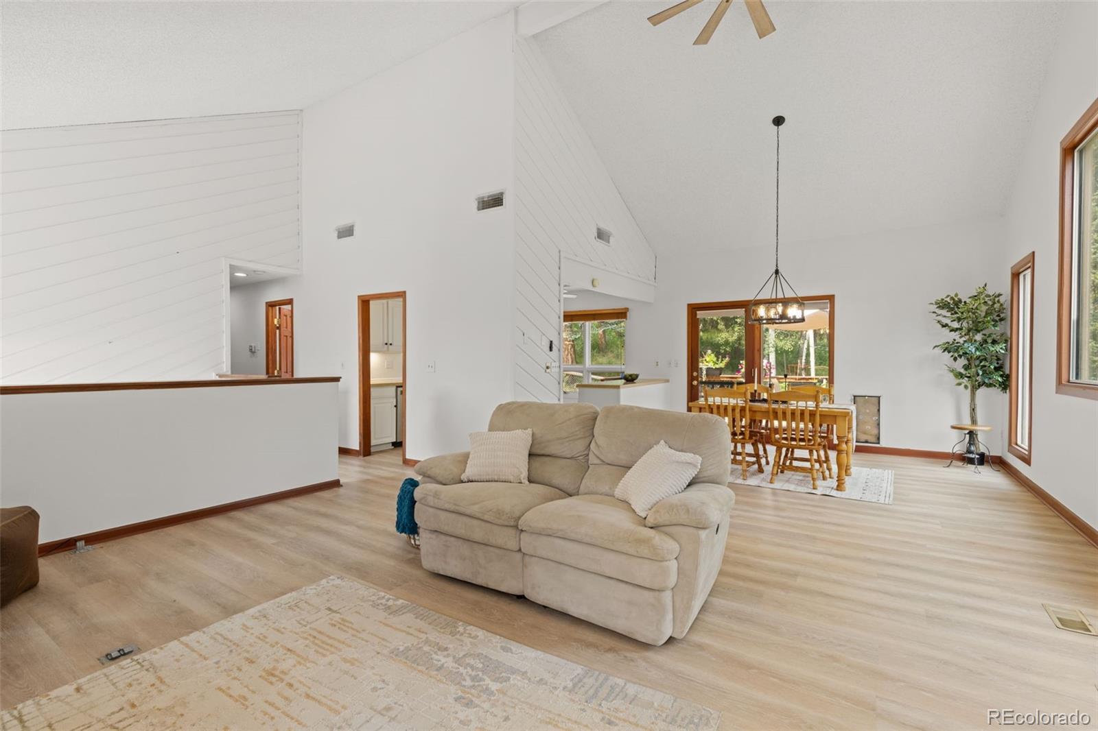 31547 Niakwa Road Evergreen, CO 80439 - Photo 12 of 50