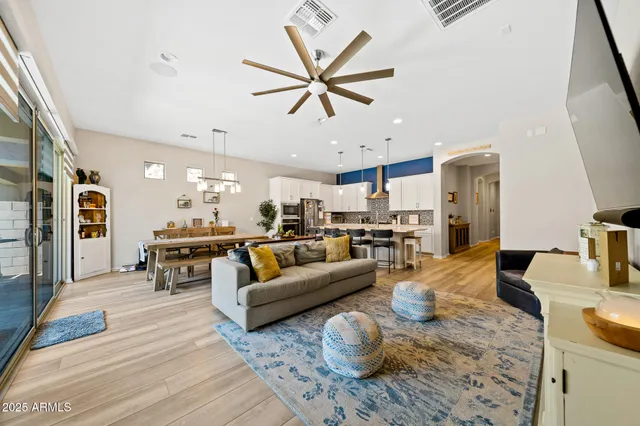 $810,000 | 4155 East Jesse Street, Gilbert, AZ 85295