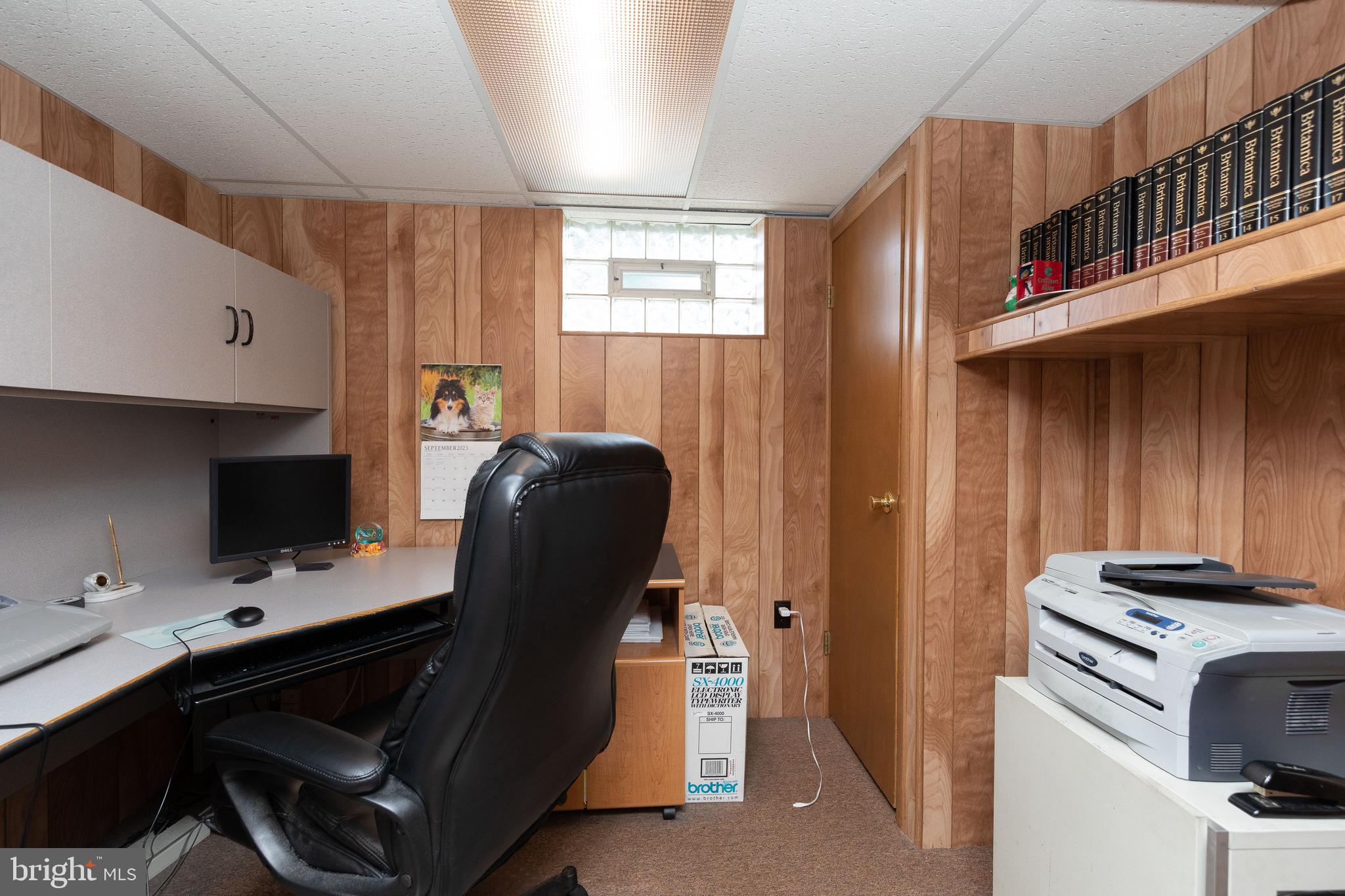 9733 Portis Road Philadelphia, PA 19115 - Photo 26 of 31 Office