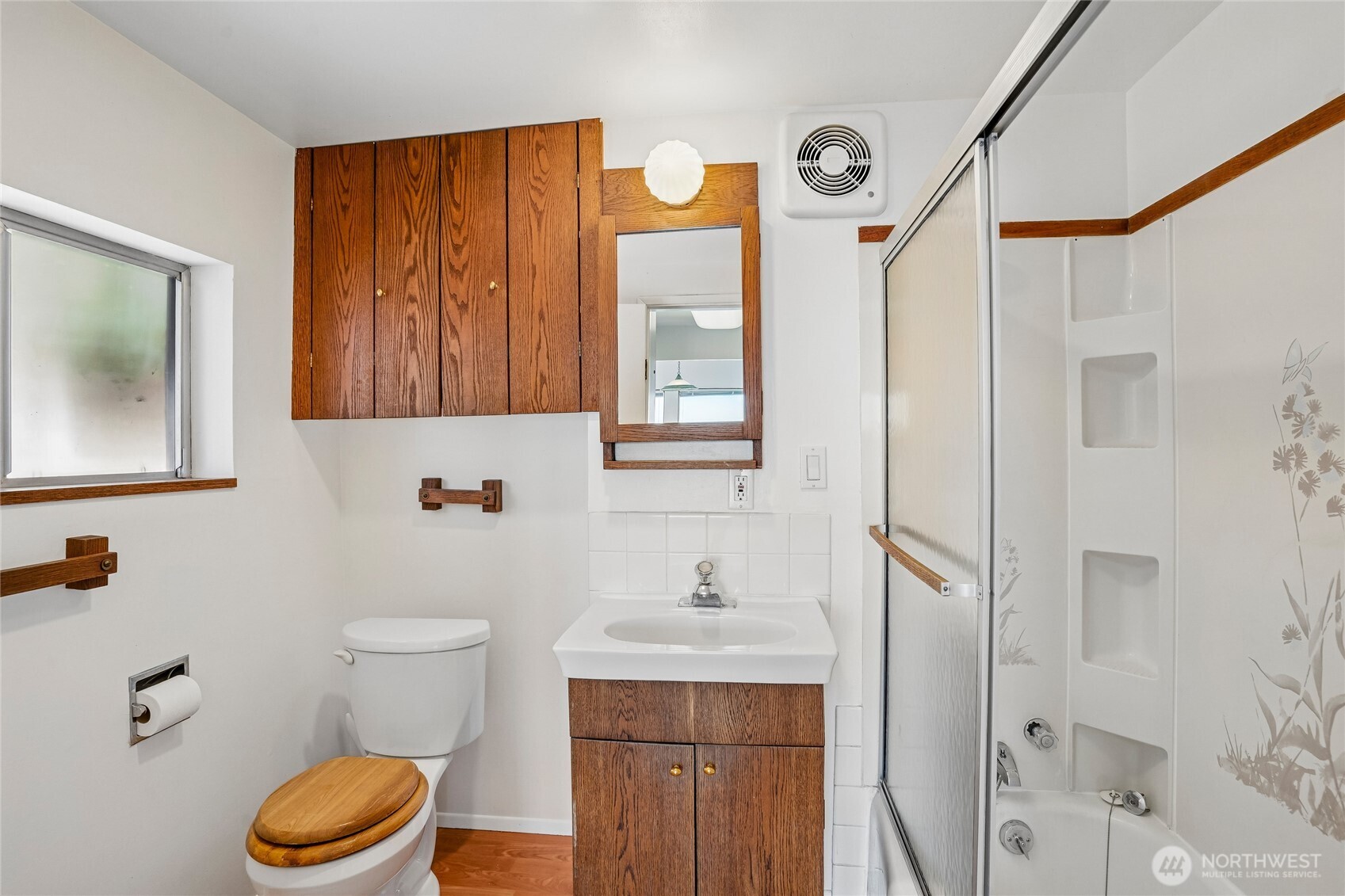 3134 Southwest 172nd Street Burien, WA 98166 - Photo 18 of 38