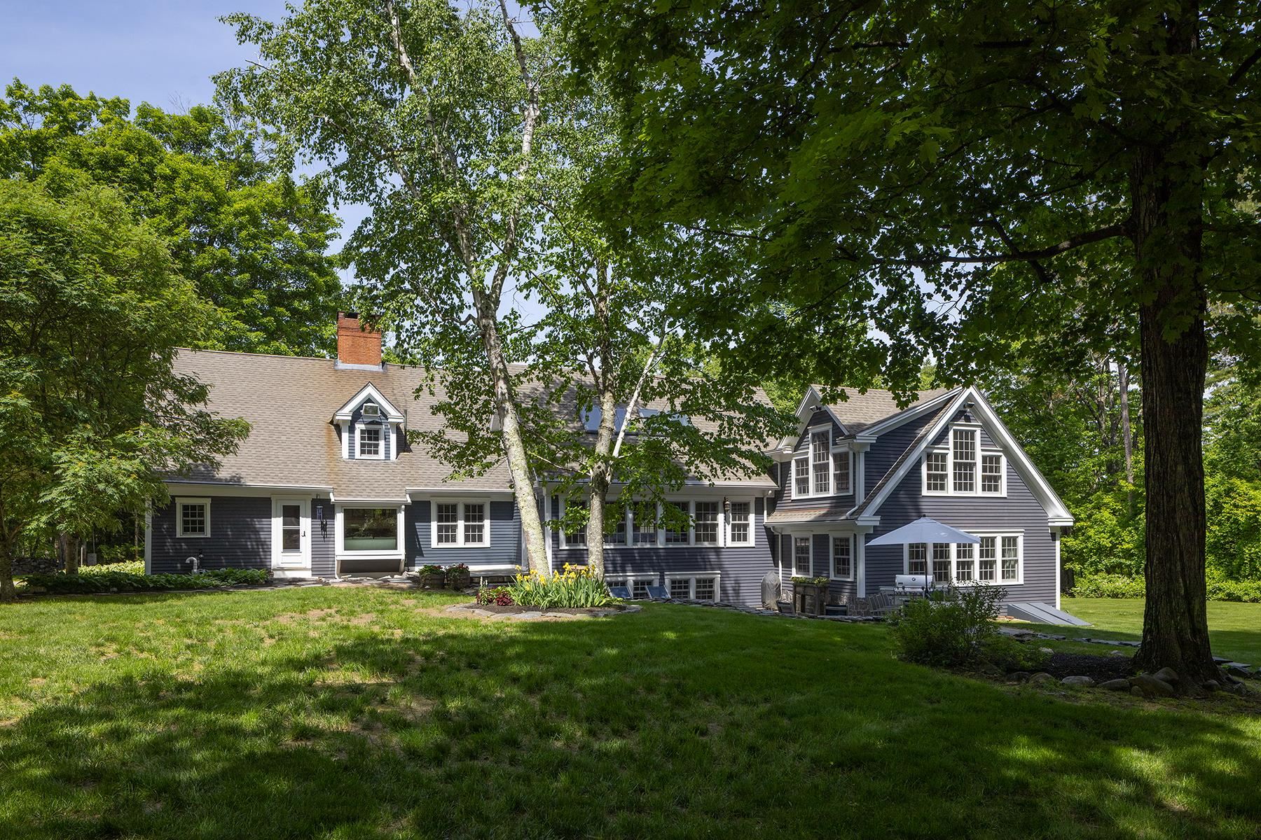 385 Irish Hill Road Hopkinton, NH 03229 - Photo 6 of 60