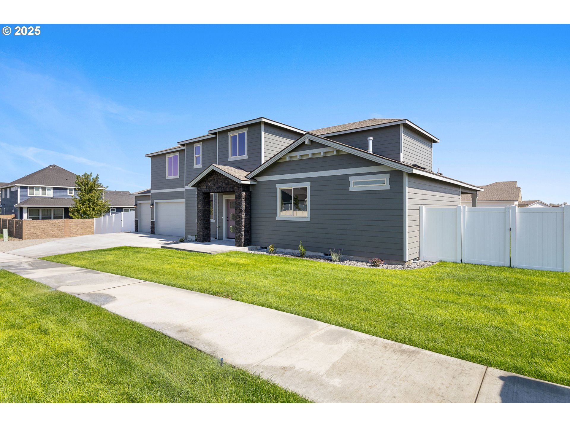 615 Tatone Street Boardman, OR 97818 - Photo 3 of 37