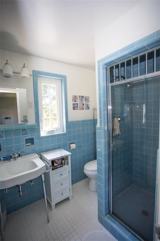 630 Chestnut Street Indiana, PA 15701 - Photo 12 of 25 Master Bath