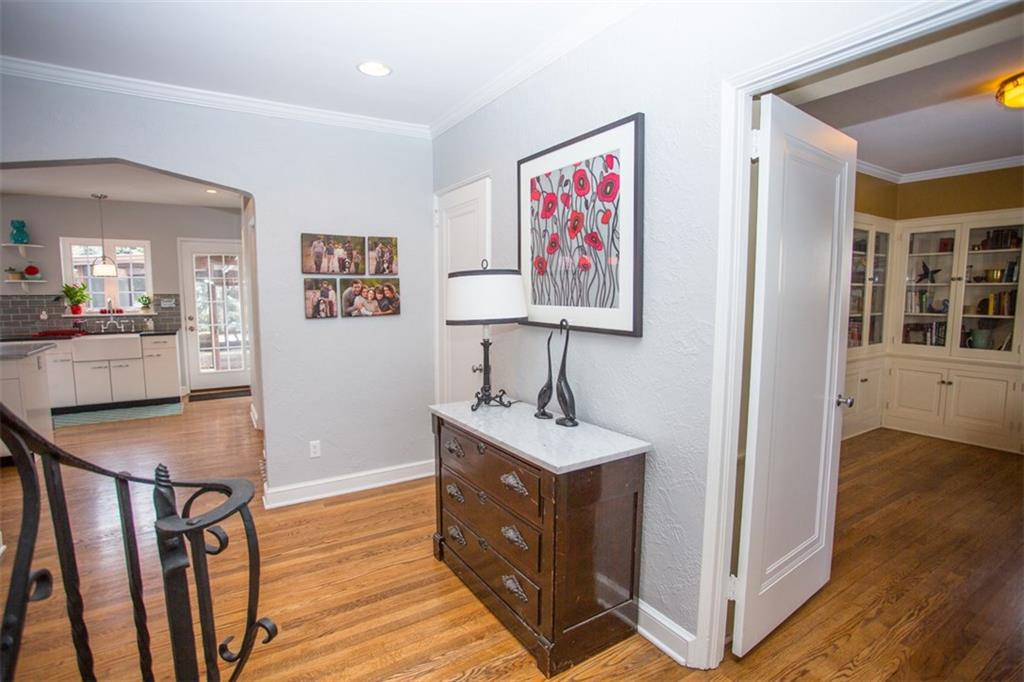 630 Chestnut Street Indiana, PA 15701 - Photo 3 of 25 Foyer