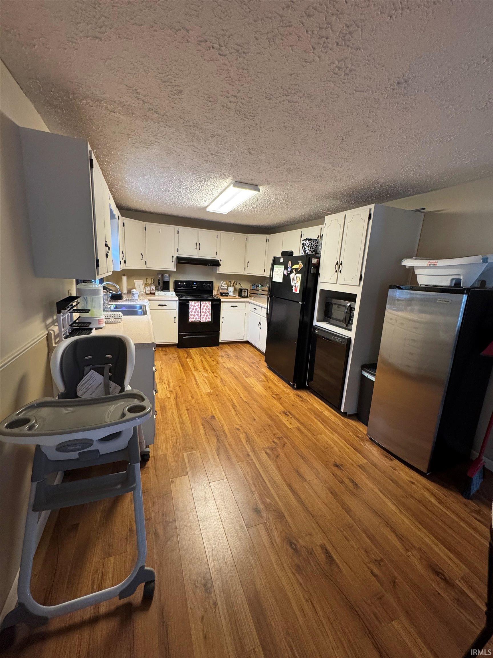 715 Southwest 1st Street Washington, IN 47501 - Photo 10 of 26