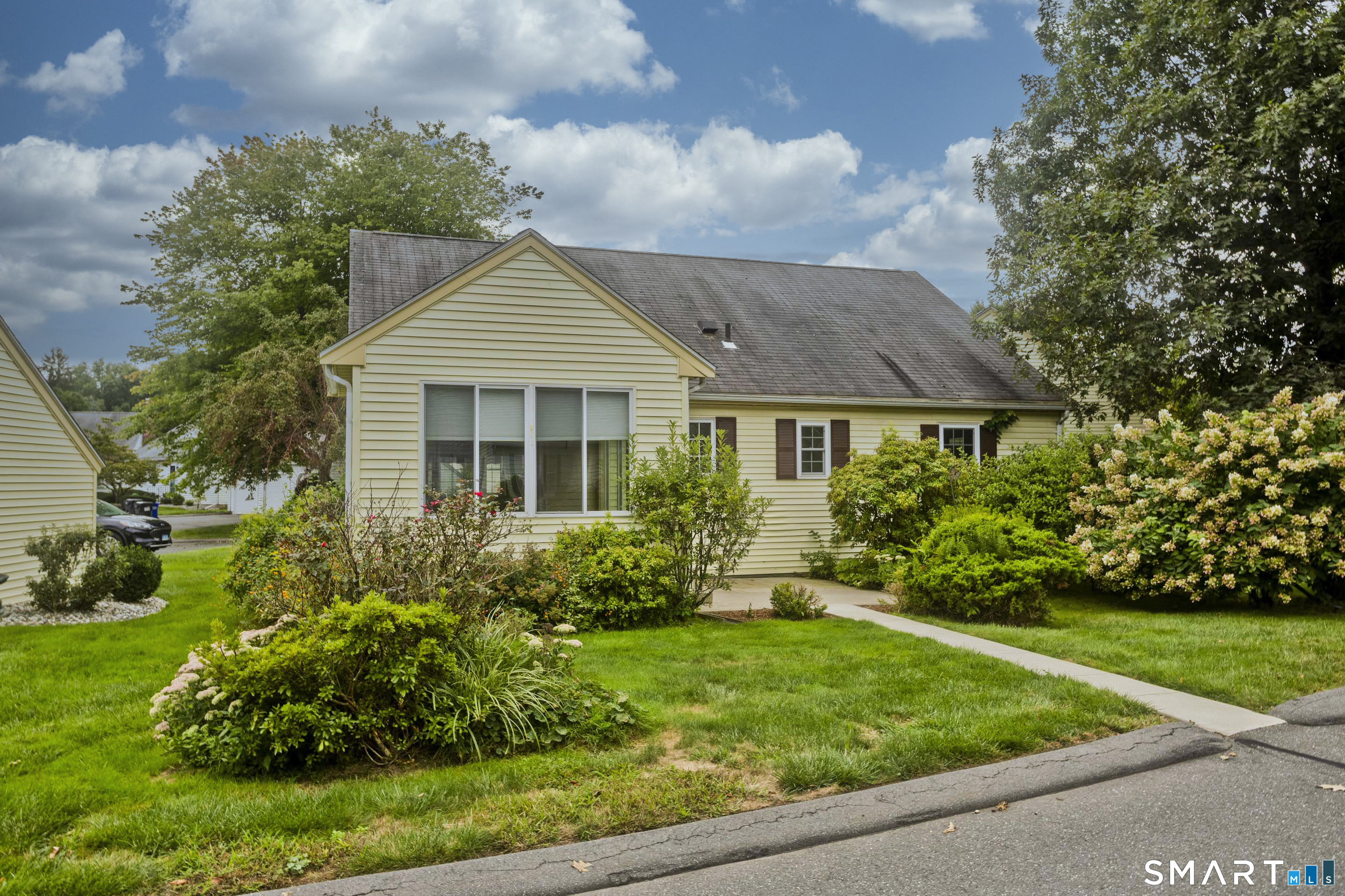 1 Strathmore Lane, Unit 1 Suffield, CT 06078 - Photo 35 of 36 Gallery Image 35