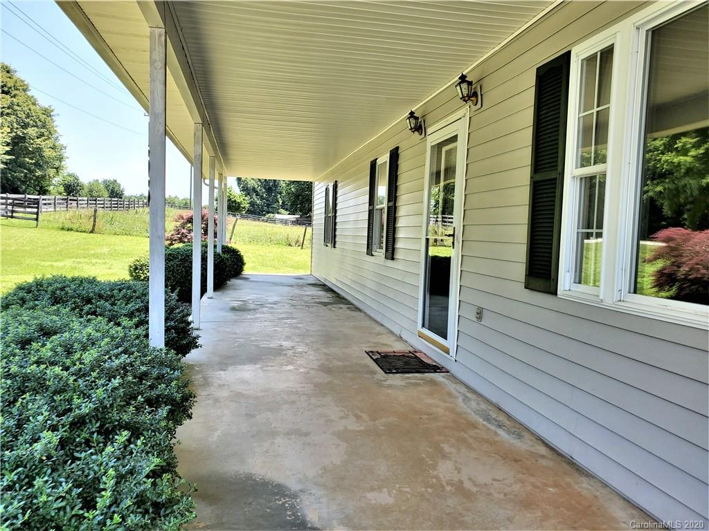 155 Taft Road Stony Point, NC 28678 - Photo 3 of 19 Gallery Image 3