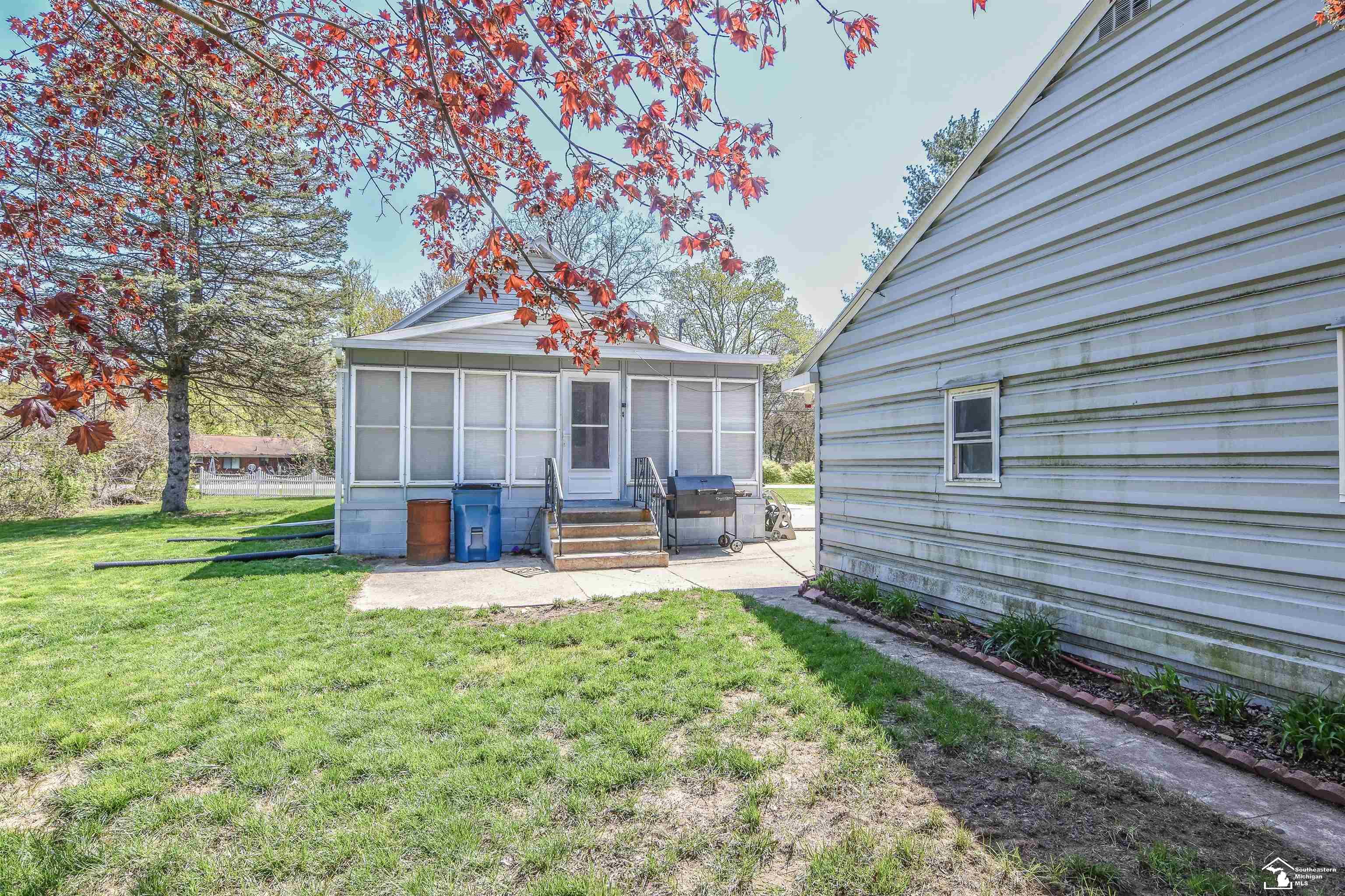 7953 Jackman Road Temperance, MI 48182 - Photo 12 of 55 50107961-11.JPG