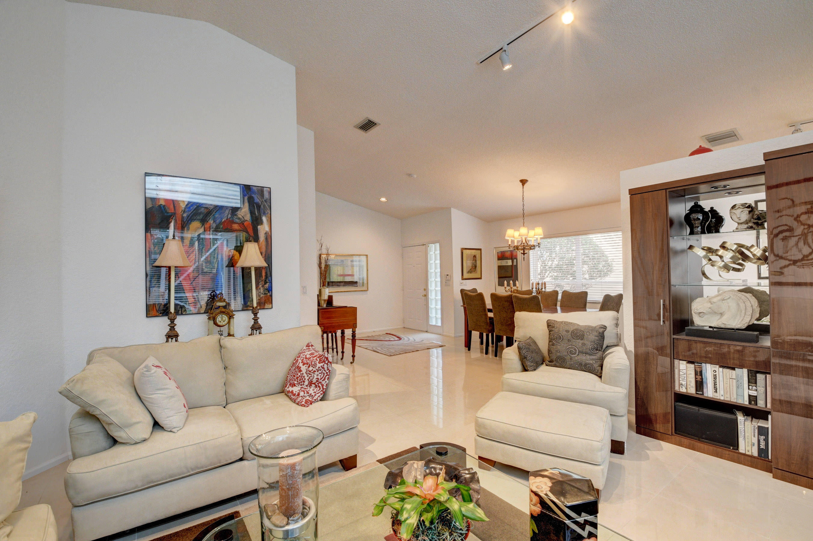 7860 Travelers Tree Drive Boca Raton, FL 33433 - Photo 8 of 35 living room