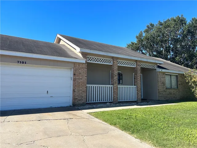 $1,650 | 7101 Premont Drive, Corpus Christi, TX 78414