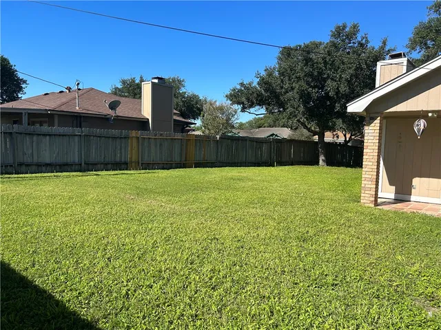 $1,650 | 7101 Premont Drive, Corpus Christi, TX 78414