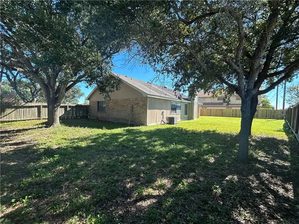 $1,650 | 7101 Premont Drive, Corpus Christi, TX 78414