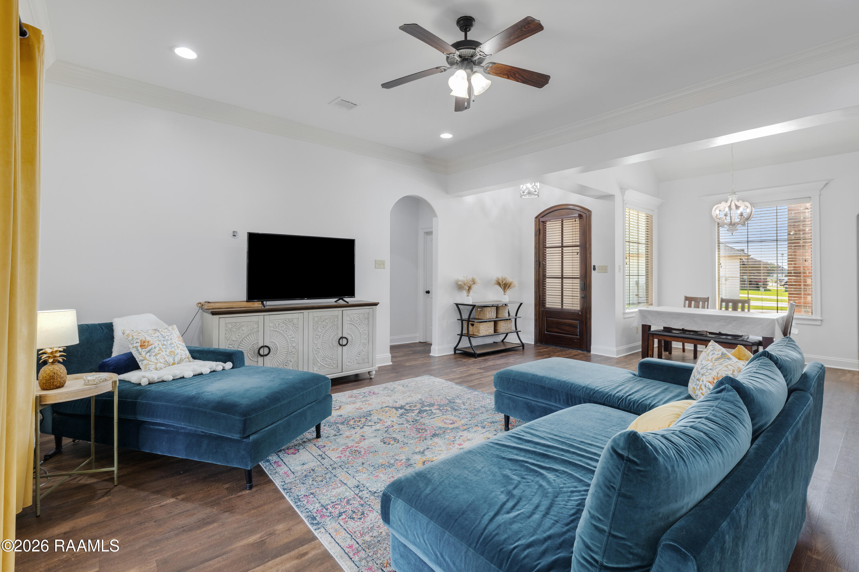 117 Range Drive Lafayette, LA 70508 - Photo 5 of 24 Living Room