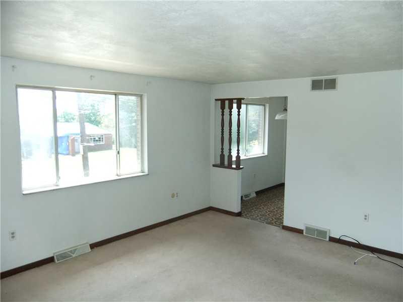 3266 Middletown Road Sheraden, PA 15204 - Photo 3 of 9 Living Room.
