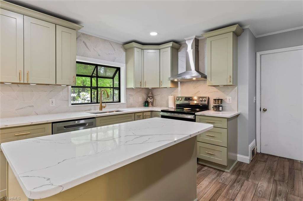 388 Eldora Road Ararat, NC 27007 - Photo 3 of 31 Gallery Image 3