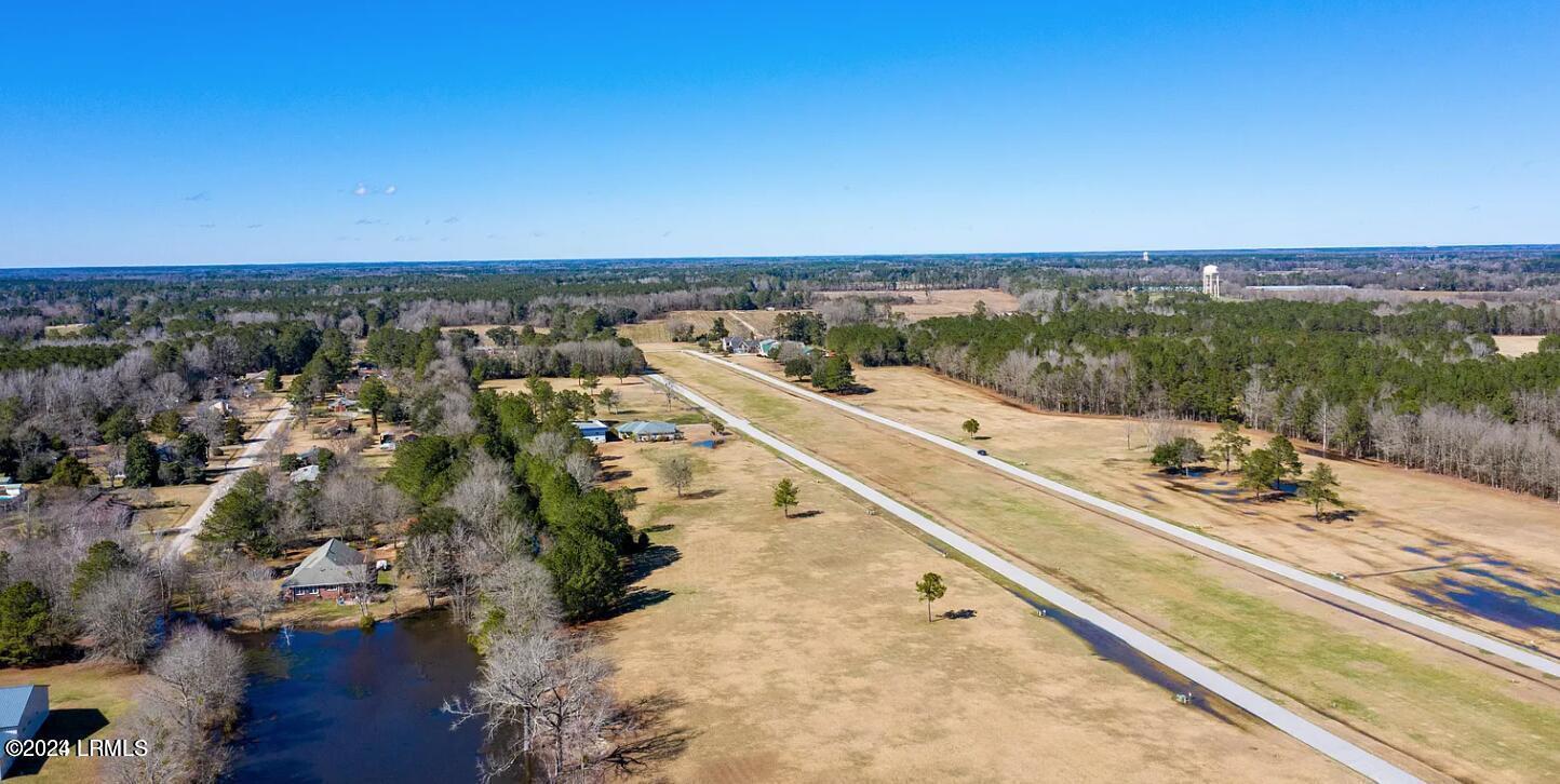 1038 Jonte Lane Manning, SC 29102 - Photo 2 of 18 20230208141510272563000000-o