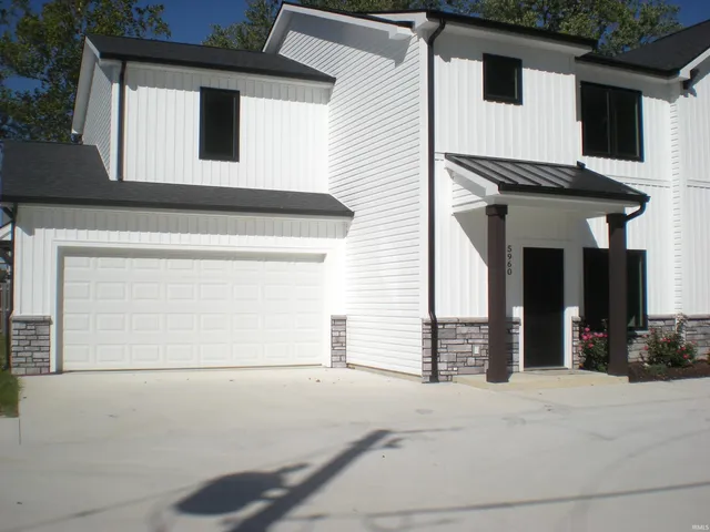 $2,350 | 5960 North Clinton Street, Fort Wayne, IN 46825