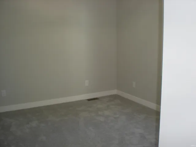 $2,350 | 5960 North Clinton Street, Fort Wayne, IN 46825