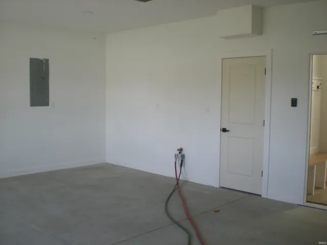 $2,350 | 5960 North Clinton Street, Fort Wayne, IN 46825