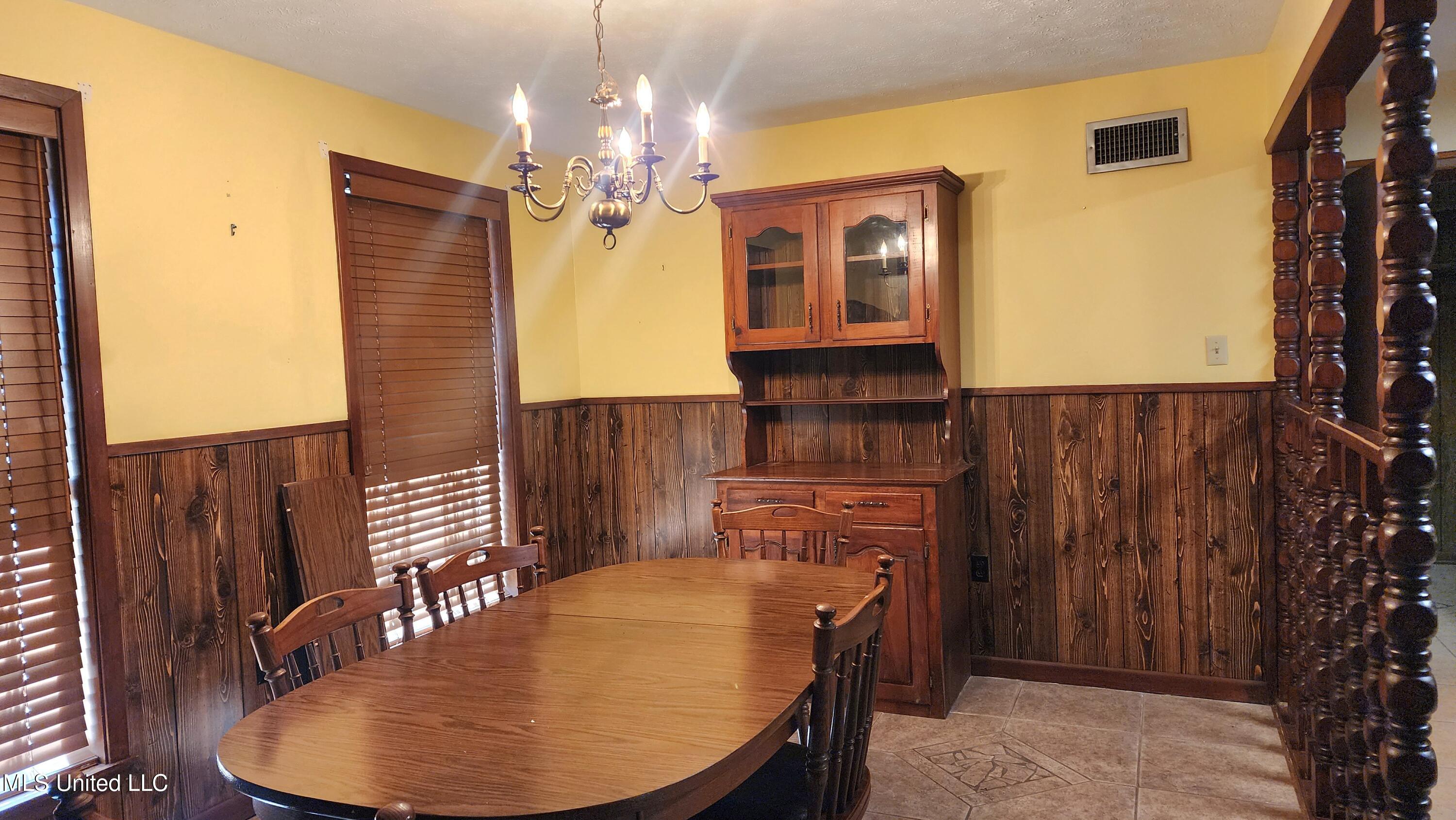 29 Melanie Road Natchez, MS 39120 - Photo 10 of 36 20260128_114910