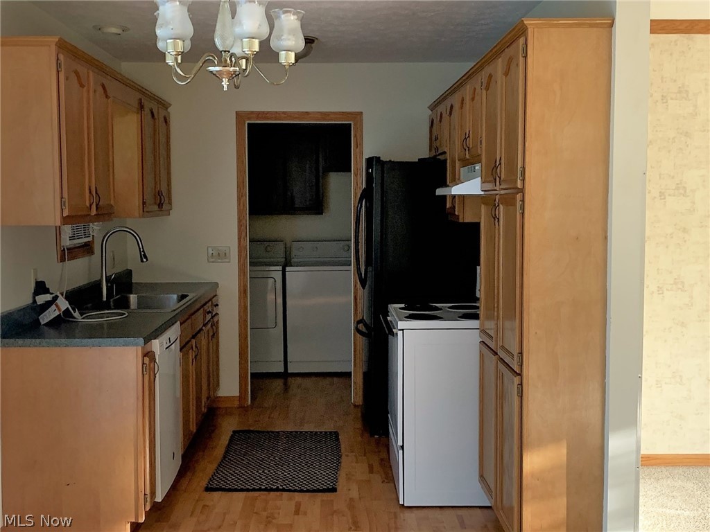 8988 Horn Road Windham, OH 44288 - Photo 5 of 20 Gallery Image 5