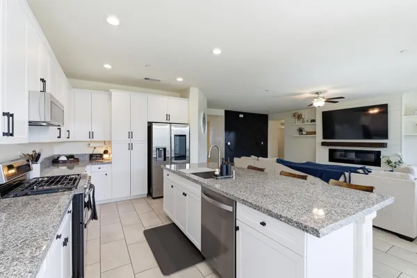 $515,000 | 247 Rebel Street, Reedley, CA 93654