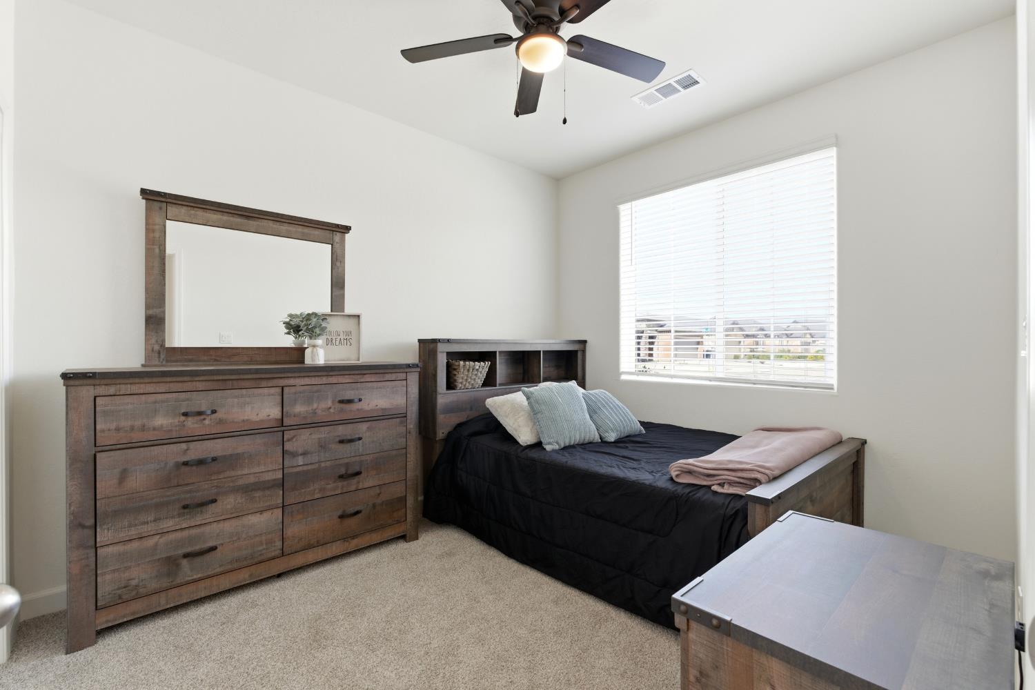 247 Rebel Street Reedley, CA 93654 - Photo 19 of 45