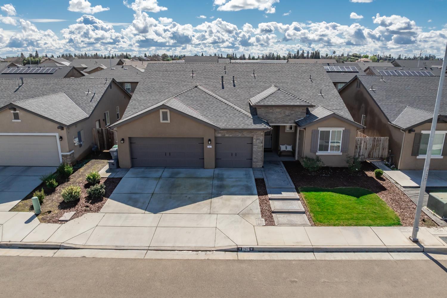 247 Rebel Street Reedley, CA 93654 - Photo 39 of 45