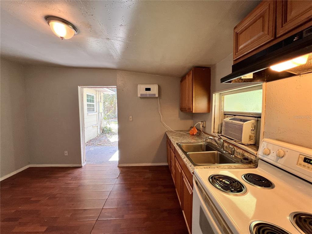 420 Rock Pit Road Titusville, FL 32796 - Photo 3 of 14