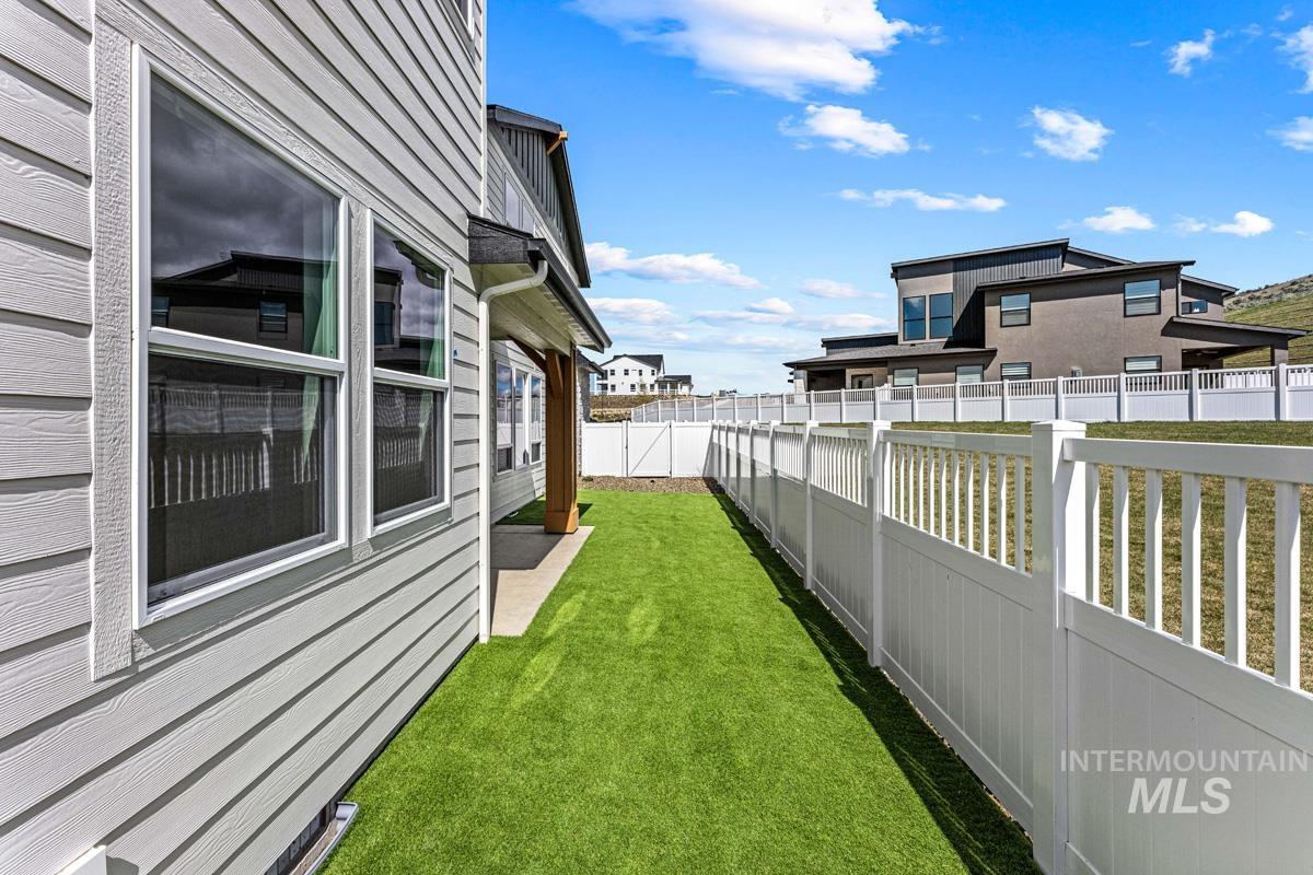 13374 North Spring Creek Way Boise, ID 83714 - Photo 34 of 49 View of fenced backyard