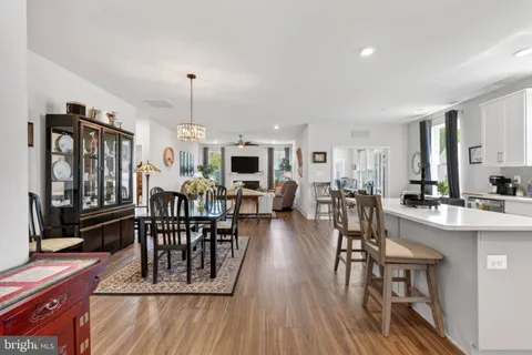 $495,000 | 672 Mayfield Fls Drive, Newark, DE 19702