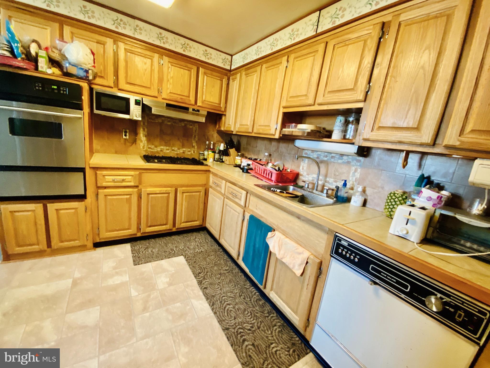9755 Glenhope Road Philadelphia, PA 19115 - Photo 15 of 88 Gallery Image 15