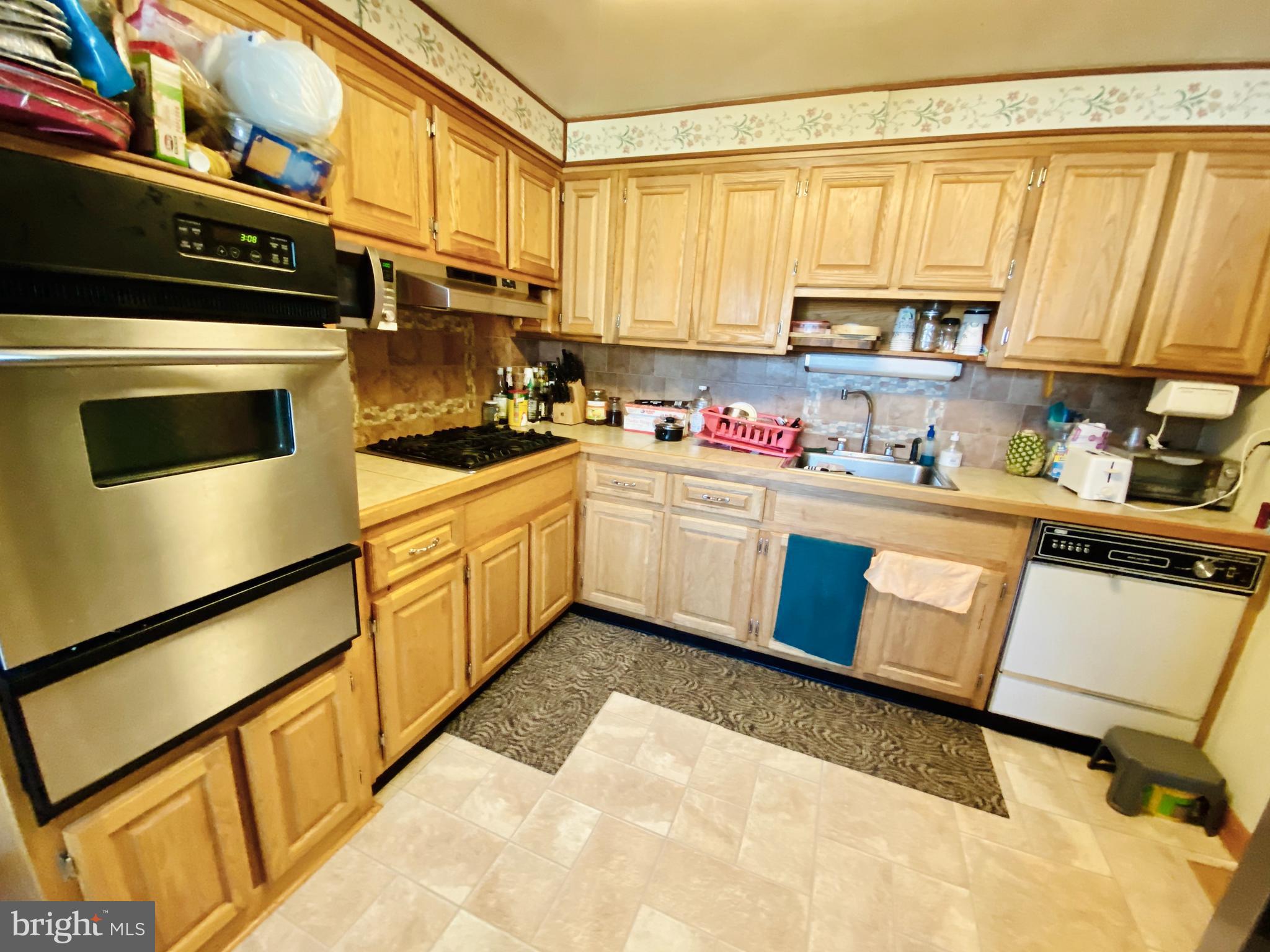 9755 Glenhope Road Philadelphia, PA 19115 - Photo 16 of 88 Gallery Image 16