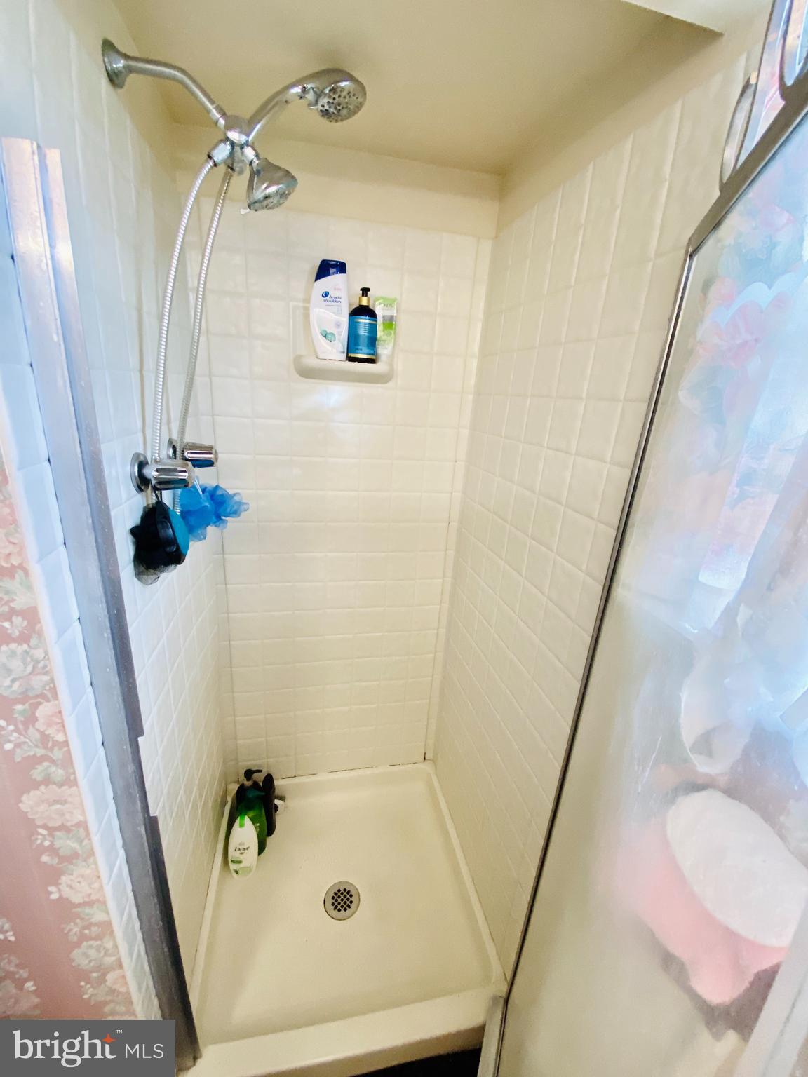 9755 Glenhope Road Philadelphia, PA 19115 - Photo 48 of 88 Gallery Image 48