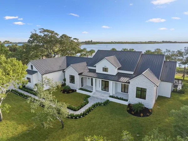$3,750,000 | 8680 Shore Lane, Vero Beach, FL 32967