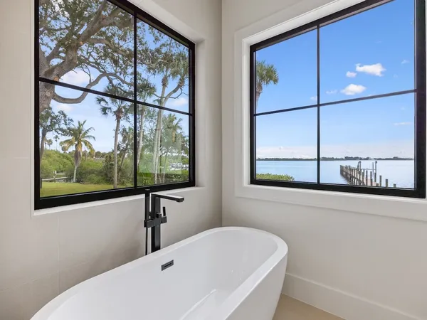 $3,750,000 | 8680 Shore Lane, Vero Beach, FL 32967