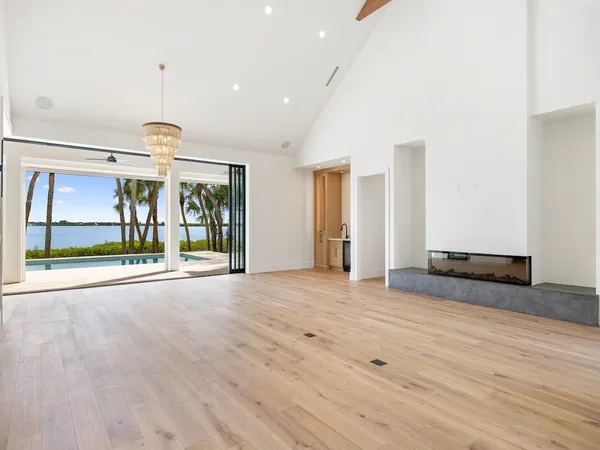$3,750,000 | 8680 Shore Lane, Vero Beach, FL 32967